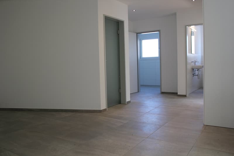 Zentrale Praxis- oder Büroräumlichkeiten im Herzen von Gerlafingen (8)