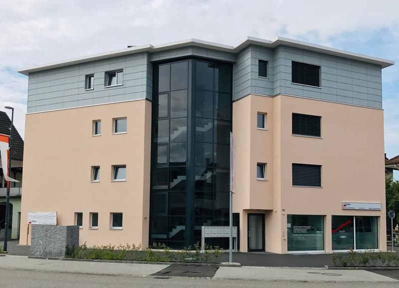 Zentrale Praxis- oder Büroräumlichkeiten im Herzen von Gerlafingen (2)