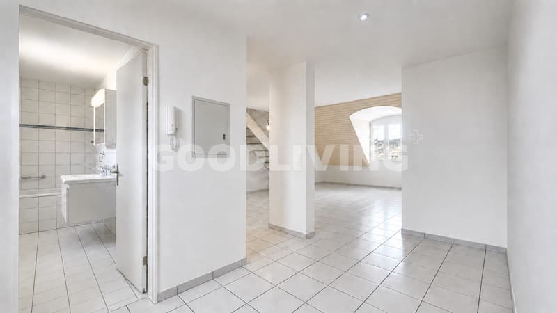 Dachwohnung mit Weitsicht und ruhiger Wohnlage in Klingnau (2)