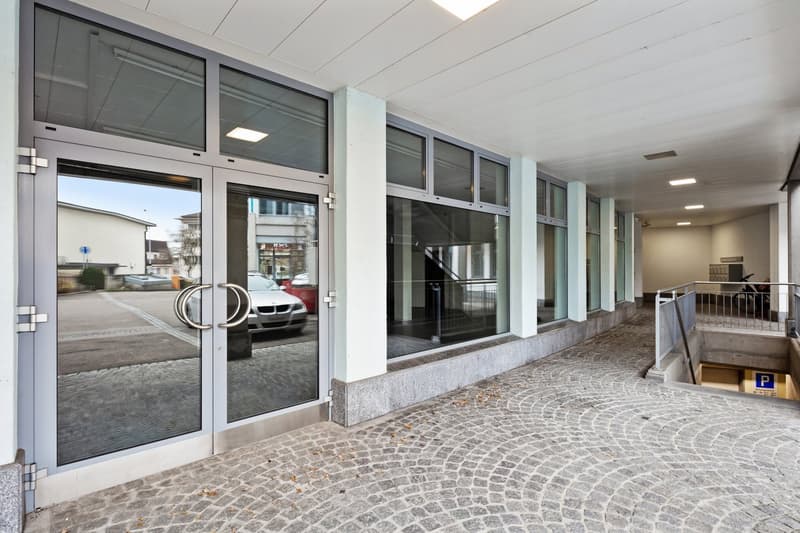 Attraktive Gewerbefläche mit vielseitigen Nutzungsmöglichkeiten (3)
