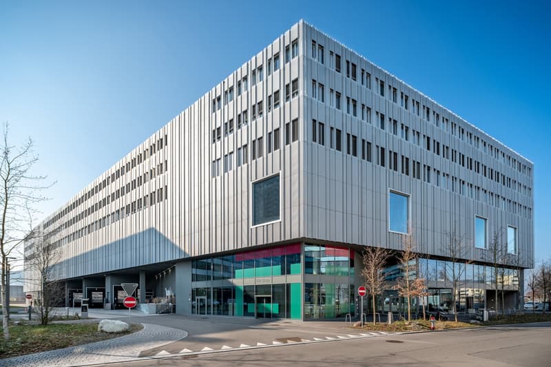 Einziehen & durchstarten – hochwertige Bürofläche im West-Log (3)