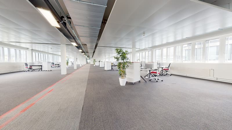 Einziehen & durchstarten – hochwertige Bürofläche im West-Log (8)
