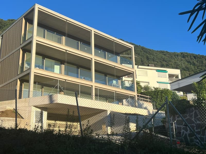 NUOVO APPARTAMENTO 2.5 LOCALI, AMPIO GIARDINO E VISTA LAGO (9)