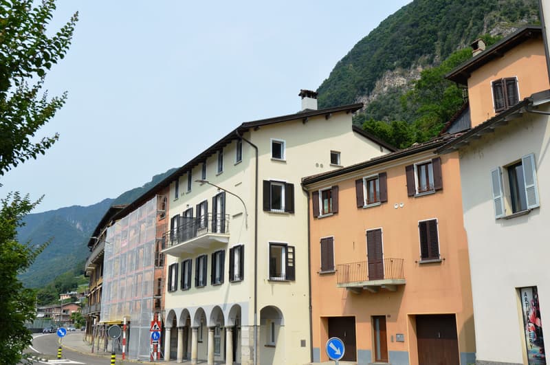 APPARTAMENTO 2.5 LOCALI MANSARDATO RISTRUTTURATO (8)