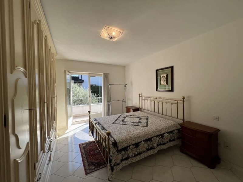 VILLA UNIFAMILIARE CON GIARDINO, MOLTO SOLEGGIATA (13)