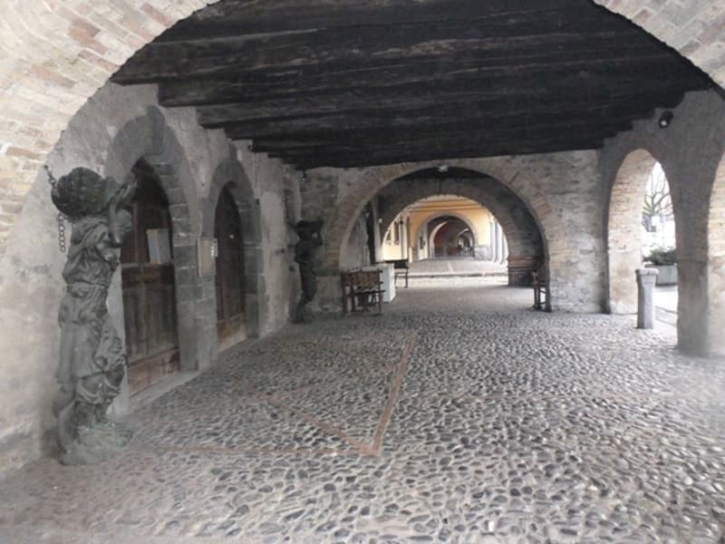 BELL' APPARTAMENTO IN PALAZZO D'EPOCA (13)