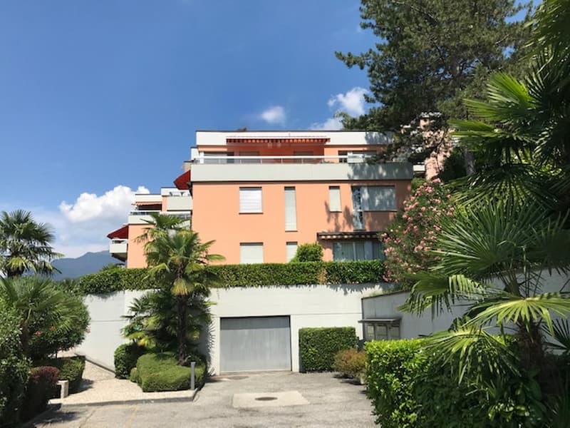 APPARTAMENTO 2.5 LOCALI CON VISTA PANORAMICA SUL LAGO (10)