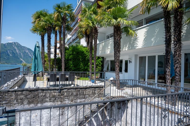 PRESTIGIOSA VILLA SULLE SPONDE DEL LAGO, CON DARSENE PRIVATE (6)