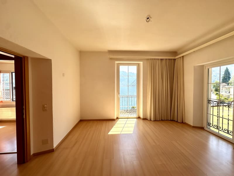 CASA UNIFAMILIARE 4.5 LOCALI CON VISTA MOZZAFIATO SUL LAGO (13)