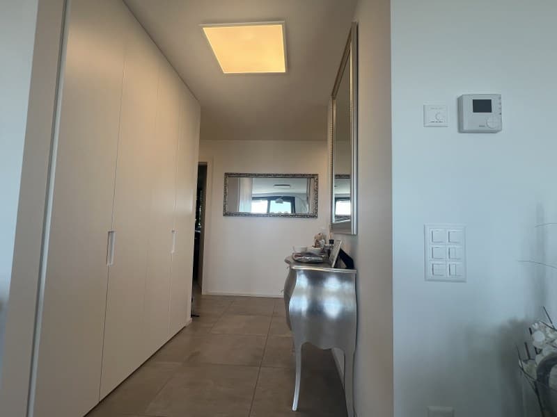 APPARTAMENTO MODERNO DI 4.5 LOCALI IN ZONA RESIDENZIALE (7)