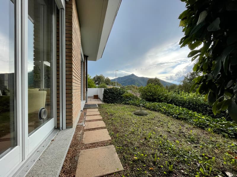 VILLETTA INDIPENDENTE CON GIARDINO, IN COMPLETA PRIVACY (8)
