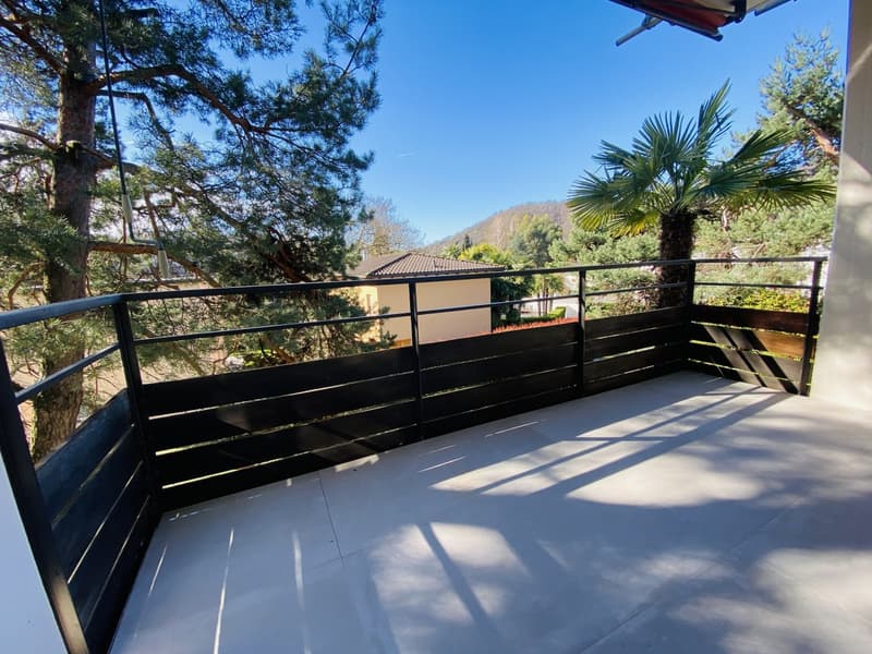 APPARTAMENTO 4.5 LOCALI RISTRUTTURATO - PISCINA CONDOMINIALE (8)