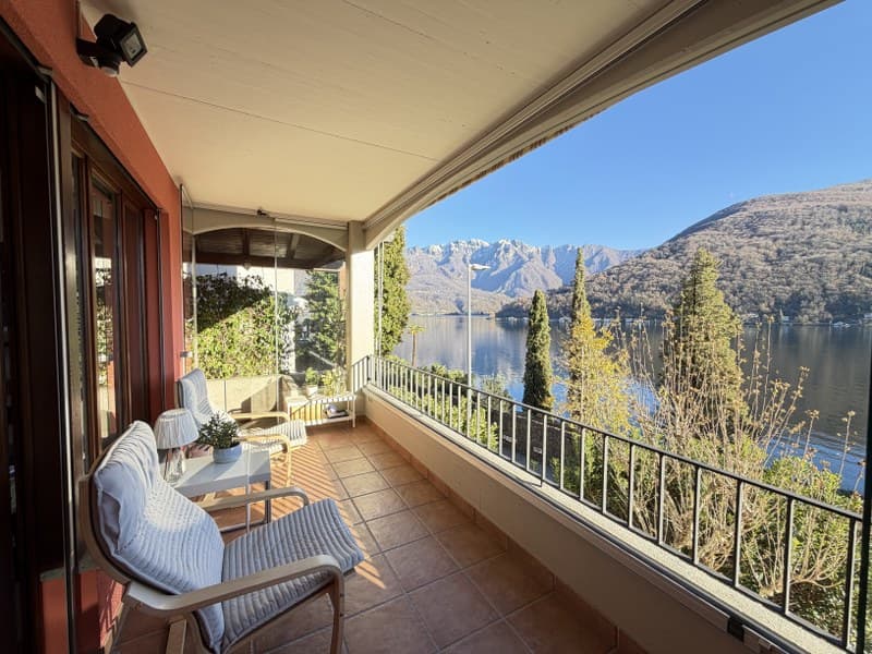 ELEGANTE E COMODO 2.5 LOCALI, DIRETTAMENTE FRONTE LAGO (1)
