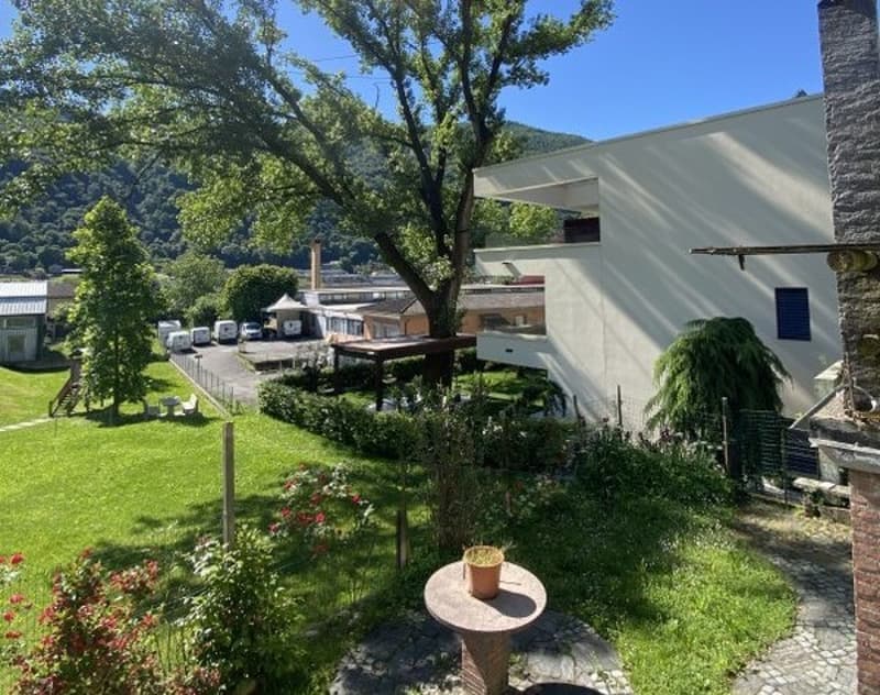 NUOVO PREZZO - OCCASIONE UNICA - AMPIA CASA UNIFAMILIARE - 5.5 LOCALI CON GIARDINO (7)