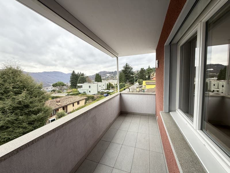APPARTAMENTO ATTICO 5.5 LOCALI CON TERRAZZA E VISTA APERTA (12)