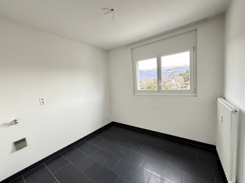 APPARTAMENTO ATTICO 5.5 LOCALI CON TERRAZZA E VISTA APERTA (7)