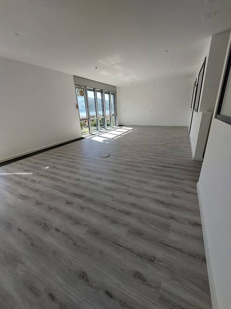 UFFICIO DI 6 LOCALI AMPIO E LUMINOSO (4)