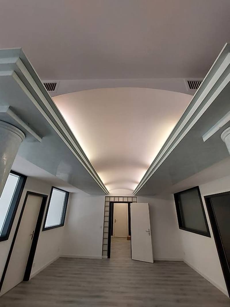 UFFICIO DI 6 LOCALI AMPIO E LUMINOSO (6)
