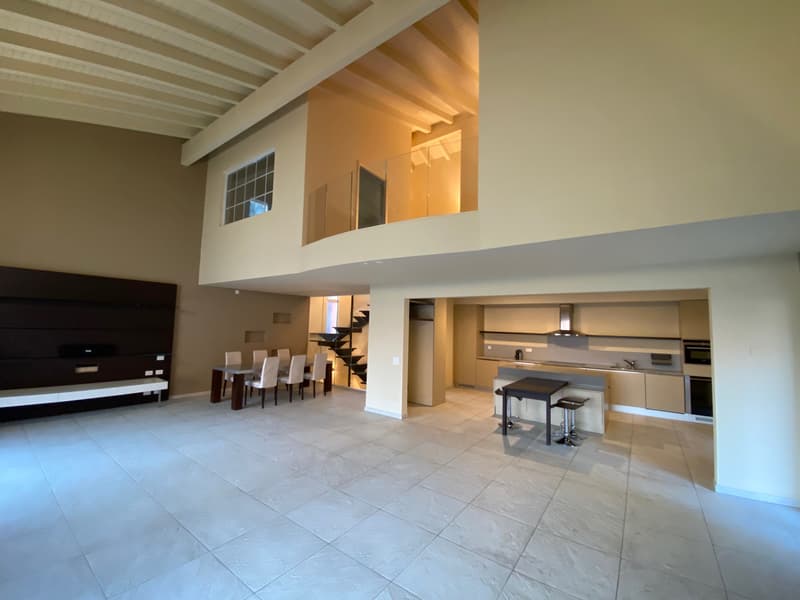 CASA UNIFAMILIARE NEL VERDE (4)