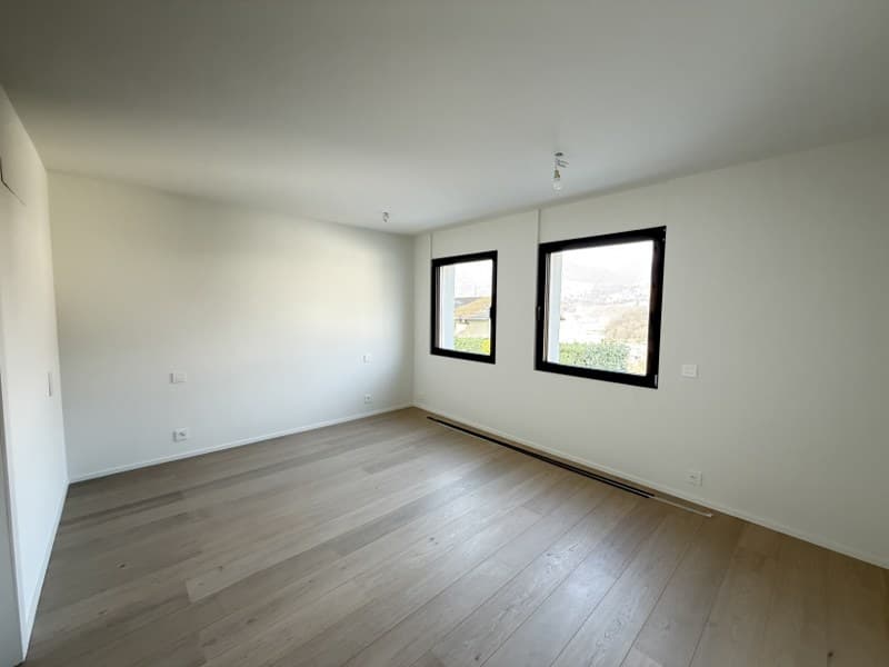 APPARTAMENTO 4.5 LOCALI CON GIARDINO AD USO ESCLUSIVO IN ELEGANTE PALAZZINA (7)