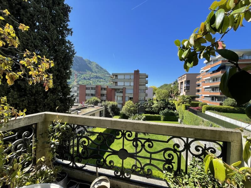 APPARTAMENTO DI 5 LOCALI CON MERAVIGLIOSA VISTA LAGO (4)