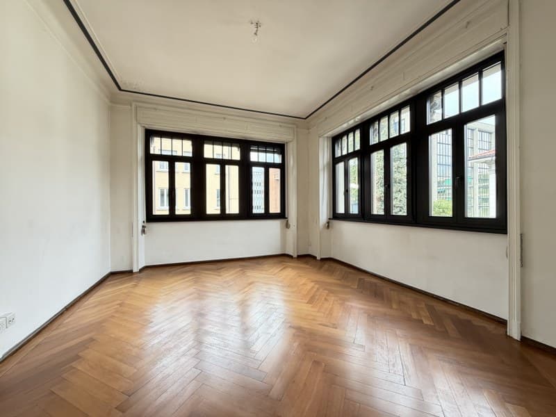 APPARTAMENTO 5.5 LOCALI IN ELEGANTE VILLA D'EPOCA, IN CENTRO CITTÀ (9)