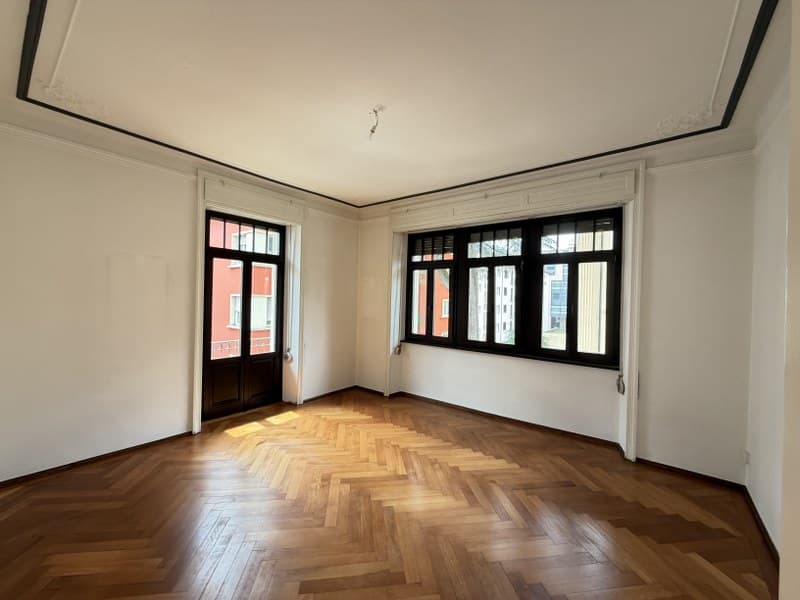 UFFICIO DI 6.5 LOCALI IN ELEGANTE VILLA D'EPOCA, IN CENTRO CITTÀ (5)