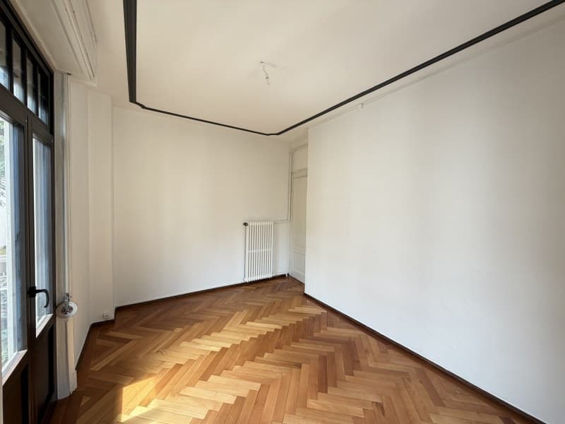 UFFICIO DI 6.5 LOCALI IN ELEGANTE VILLA D'EPOCA, IN CENTRO CITTÀ (2)