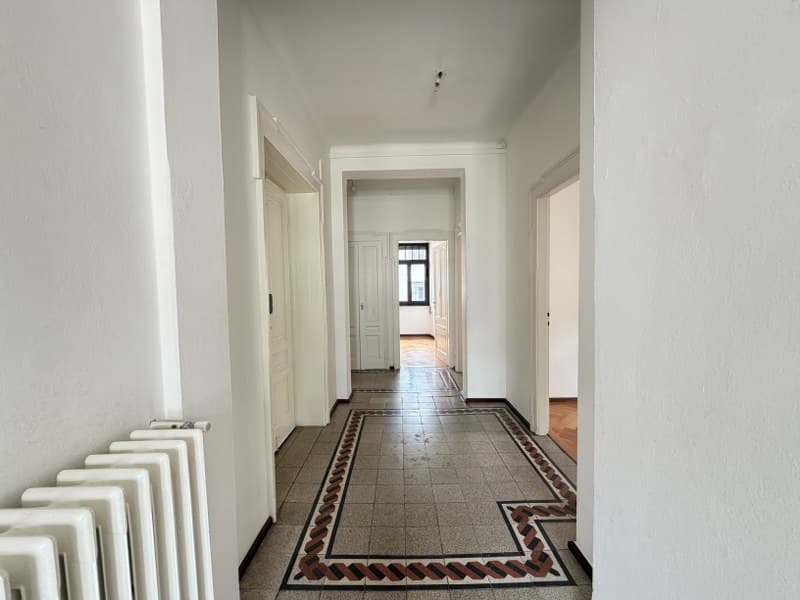 UFFICIO DI 6.5 LOCALI IN ELEGANTE VILLA D'EPOCA, IN CENTRO CITTÀ (8)