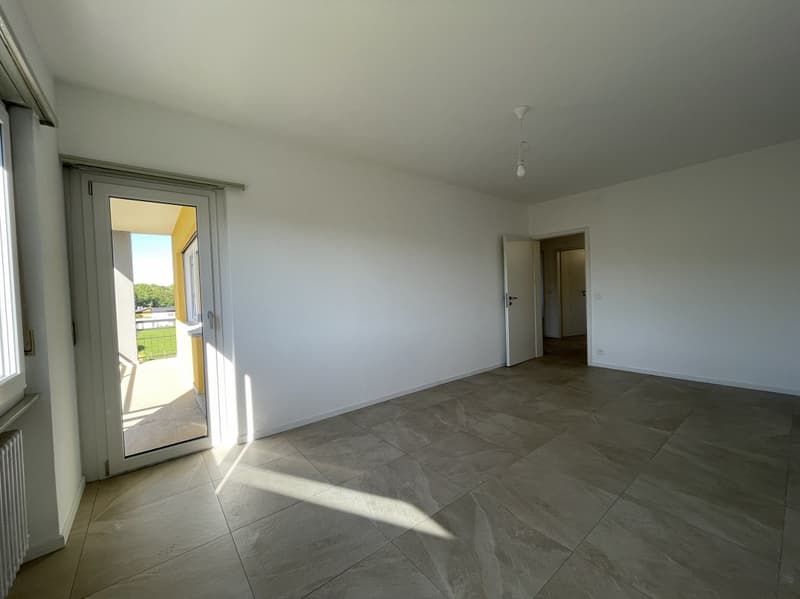 SPAZIOSO APPARTAMENTO DI 4.5 LOCALI CON TERRAZZA E VISTA APERTA (6)