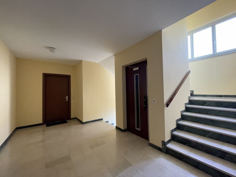 SPAZIOSO APPARTAMENTO DI 4.5 LOCALI CON TERRAZZA E VISTA APERTA (12)