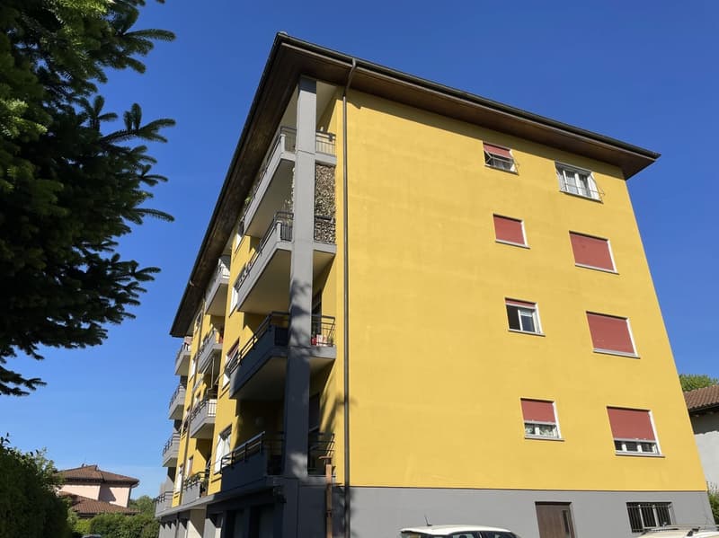 SPAZIOSO APPARTAMENTO DI 4.5 LOCALI CON TERRAZZA E VISTA APERTA (13)