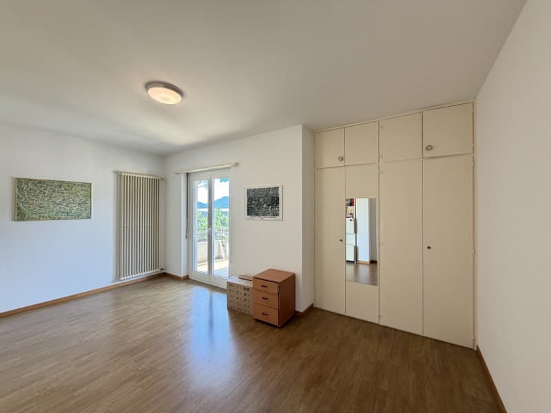 CASA UNIFAMILIARE DI 6.5 LOCALI CON VISTA LAGO PANORAMICA (8)