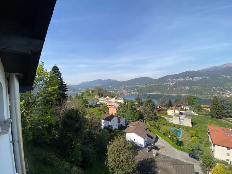 ELEGANTE CASA CON VISTA LAGO NEL CUORE DELLA COLLINA D'ORO (13)