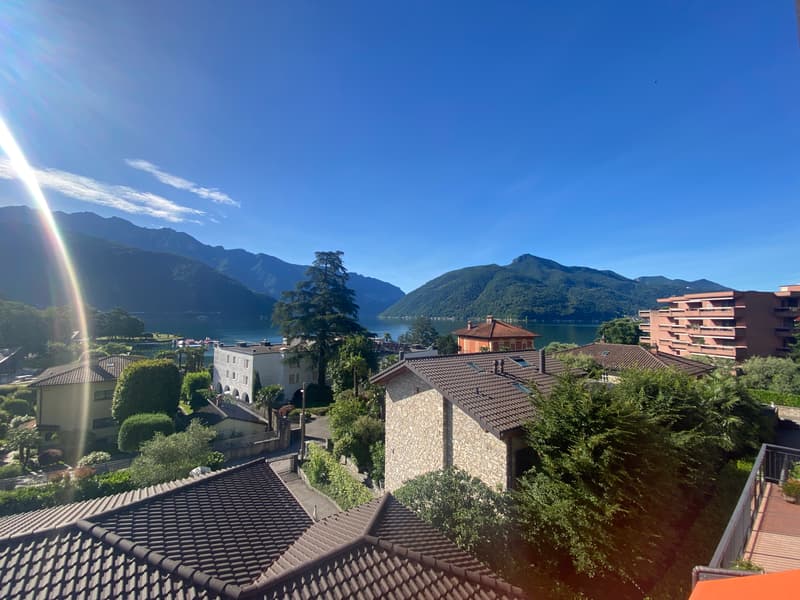 ELEGANTE CASA CON VISTA LAGO NEL CUORE DELLA COLLINA D'ORO (8)