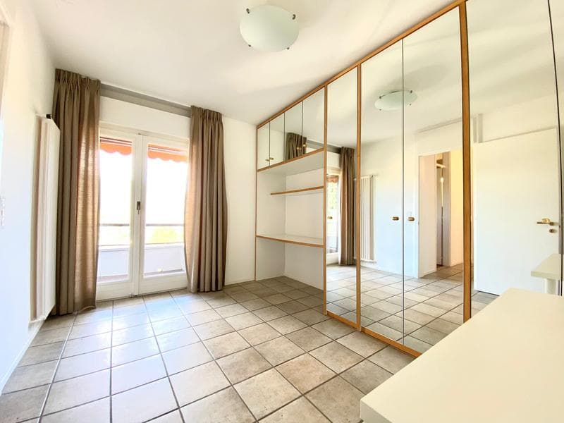 APPARTAMENTO DI 4.5 LOCALI IN RESIDENZA DIRETTAMENTE SUL LAGO (6)