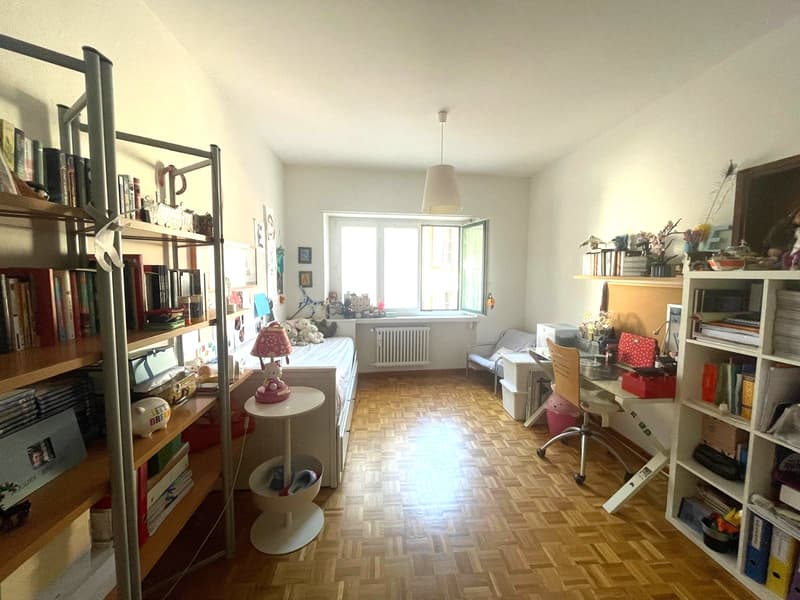 APPARTAMENTO DI 4.5 LOCALI IN PIAZZA CIOCCARO (5)