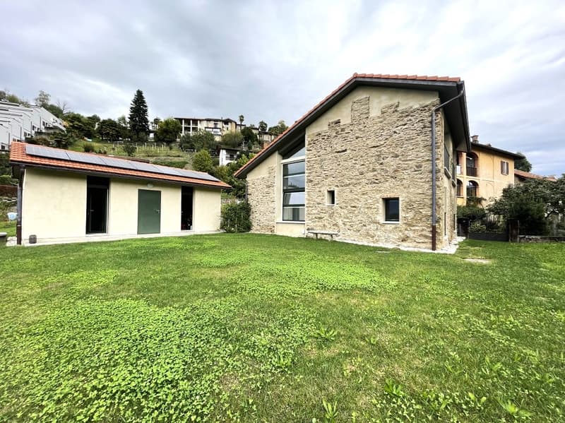 SPLENDIDO RUSTICO RISTRUTTURATO CON GIARDINO PRIVATO E VISTA PANORAMICA (10)