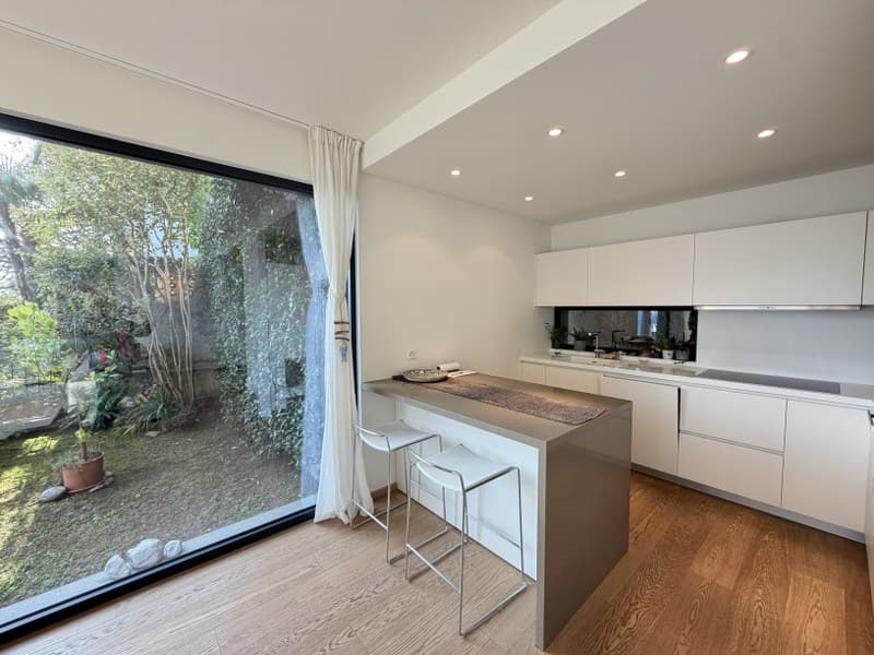 APPARTAMENTO DI 3,5 LOCALI ARREDATO CON VISTA LAGO, GIARDINO E TERRAZZE PANORAMICHE (9)