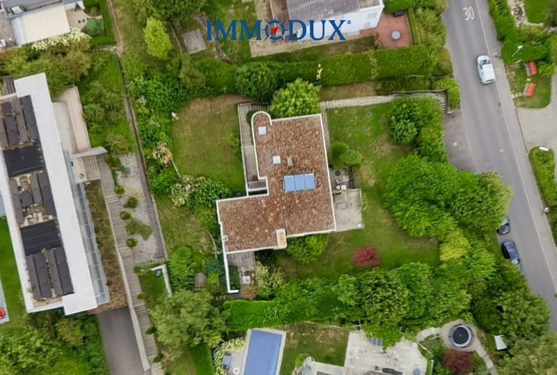 Grosszügiges Baugrundstück mit See- und Bergsicht mit über 1500 m2 Fläche
