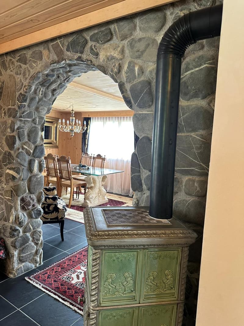Charming Alpine Chalet with Garden and Separate Unit (7)