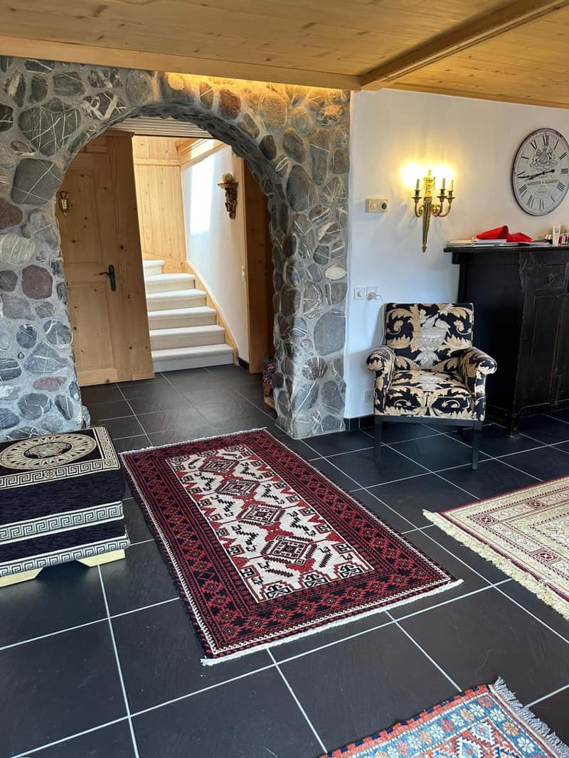 Charming Alpine Chalet with Garden and Separate Unit (6)