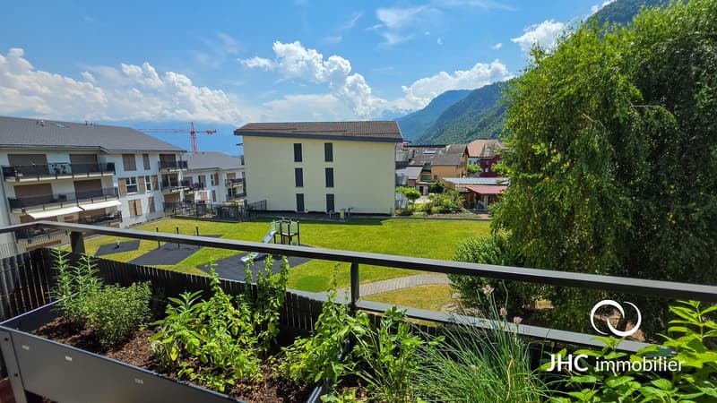 Appartement moderne de 3.5 pièces avec balcon et deux places de parc au cœur du village de Vouvry (14)