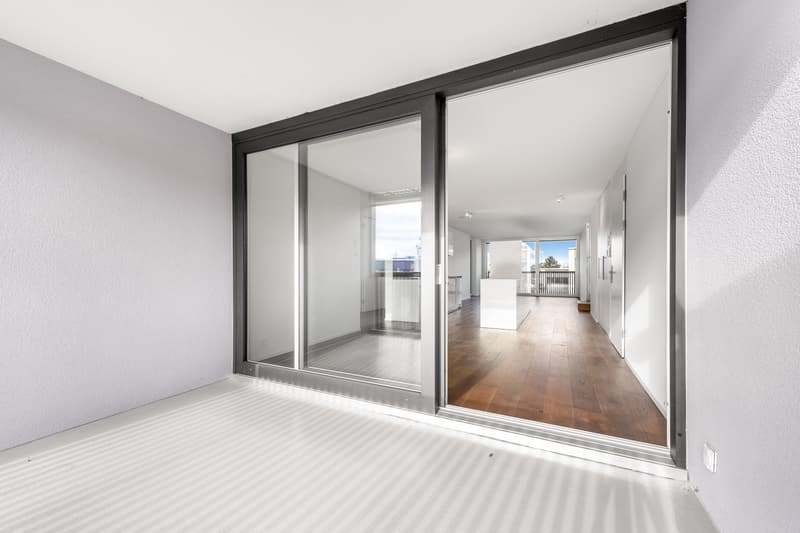 Exklusive 3.5-Zimmer-Attikawohnung in Oberrohrdorf (4)