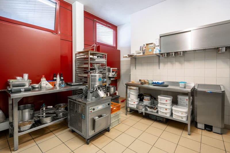 Etablierte Bäckerei mit Umnutzungspotenzial im Dorfkern von Welschenrohr (11)