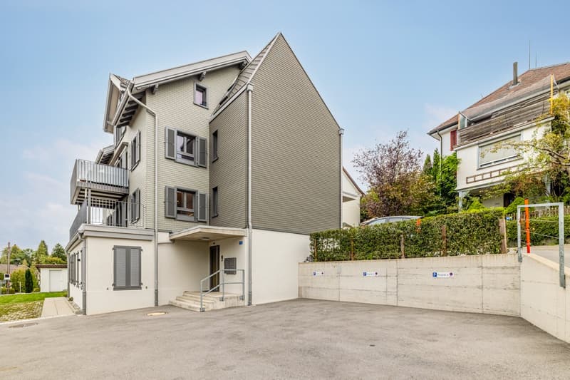 Modernes Mehrfamilienhaus mit 4 Wohnungen in Niederteufen (3)
