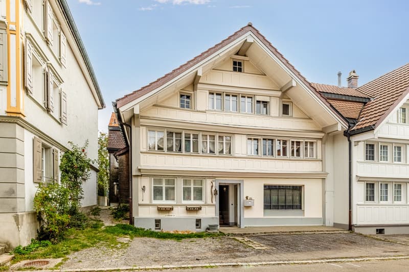 Appenzellerhaus mit Einliegerwohnung im Dorfkern von Schwellbrunn / AR (1)