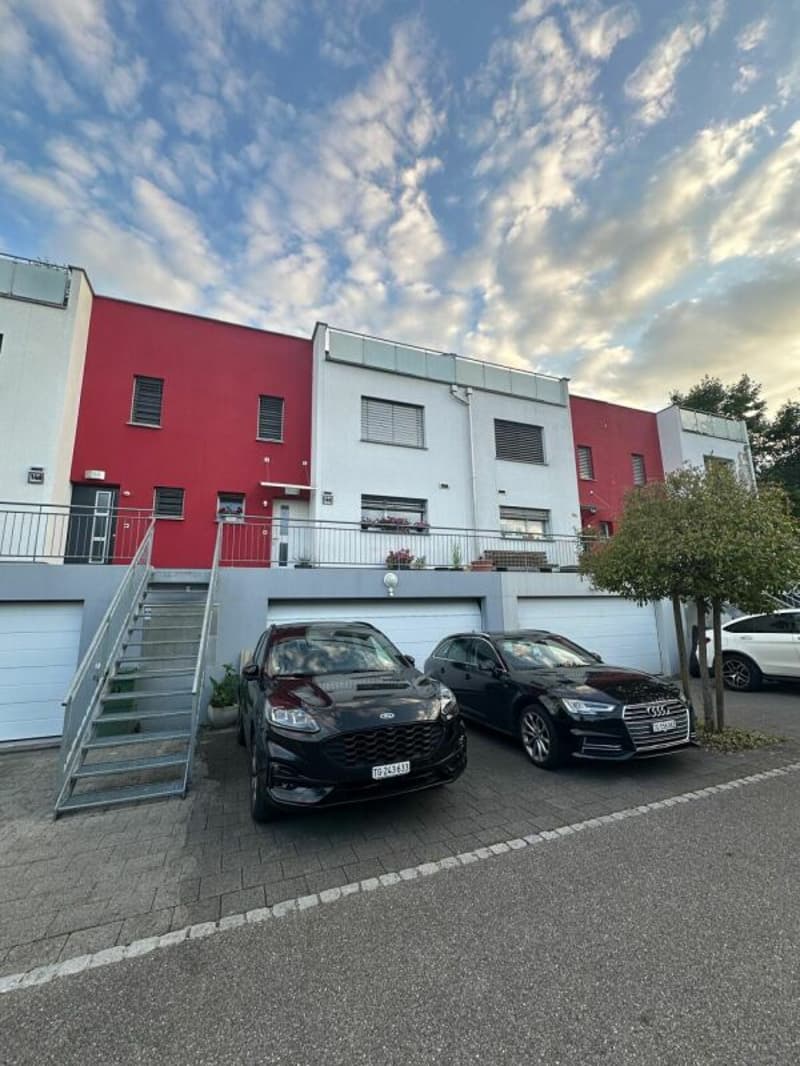 5.5 Zimmer Reiheneinfamilienhaus am Waldrand (1)