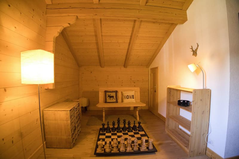 Magnificent furnished chalet between Gstaad and Lauenen (8)