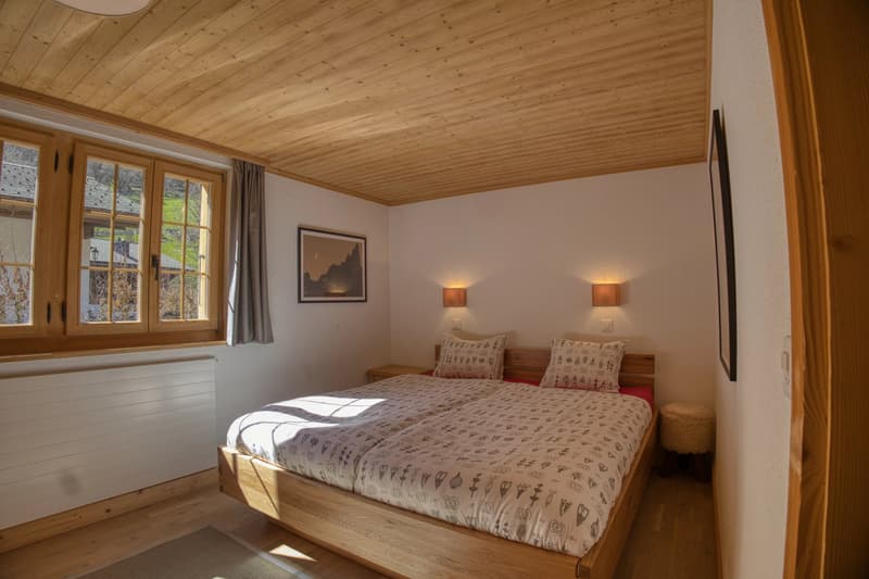 Magnificent furnished chalet between Gstaad and Lauenen (13)